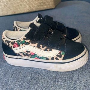 Vans low top sk8 shoe Toddler 6.5